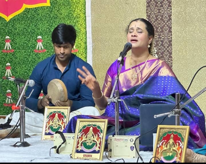 மும்பையில் களைகட்டிய ‘மீனாட்சி வைபவம்’! சுவிட்சர்லாந்து வாழ் பாடகி உமா குமாரின் கர்நாடக இசை மழை!